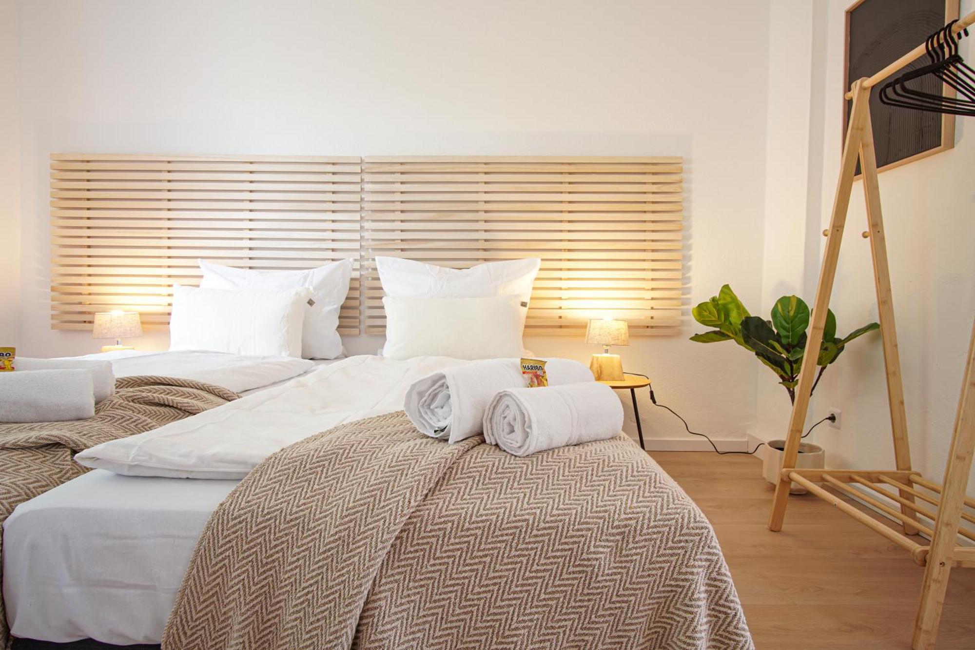 Homefy Balcony Apartment - Up To 4 People - Close To Fair - Free Parking 에센 외부 사진